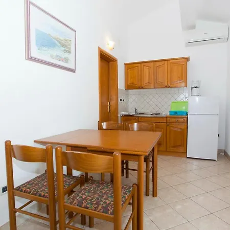 Apartments Marinko *