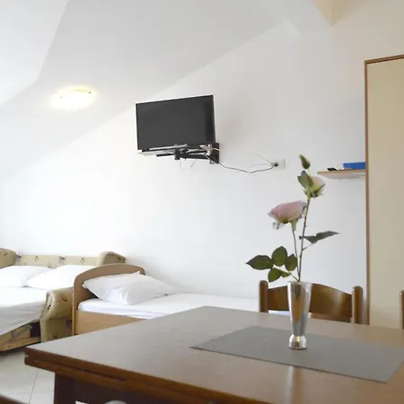 Apartments Marinko Apartment *